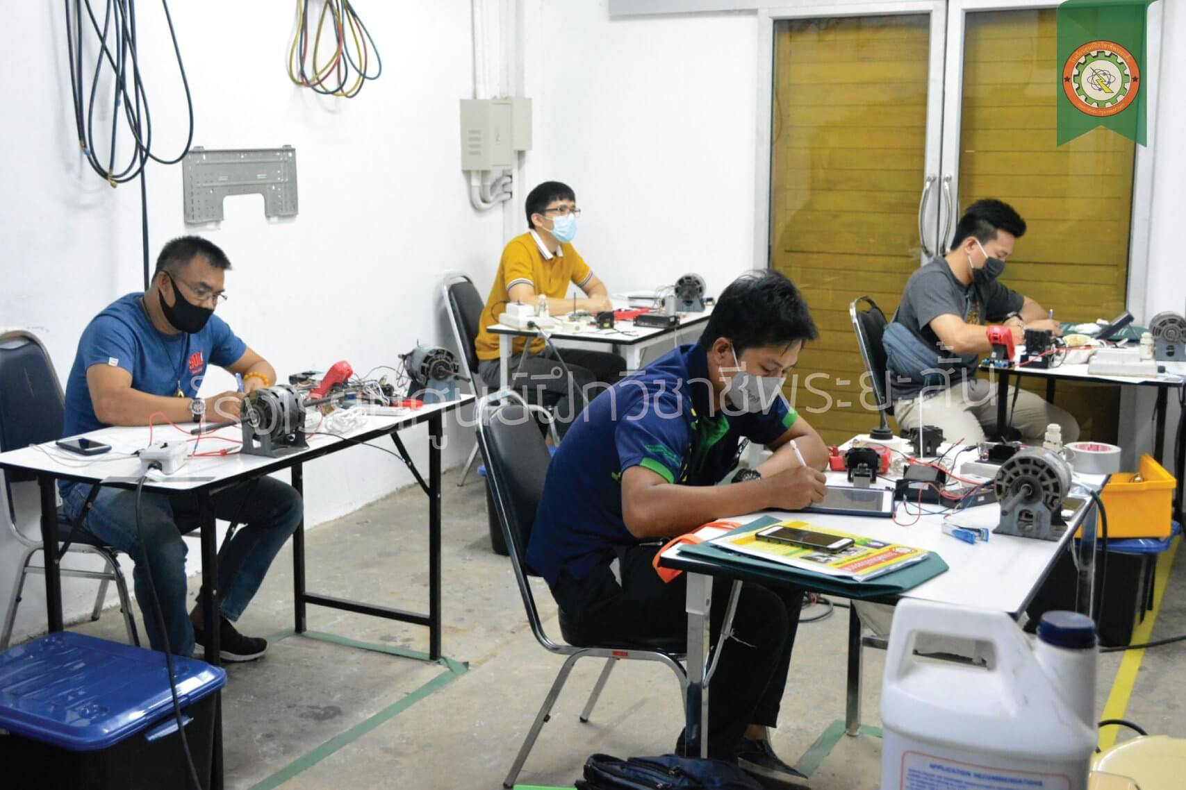 เรียนซ่อมแอร์ (10)